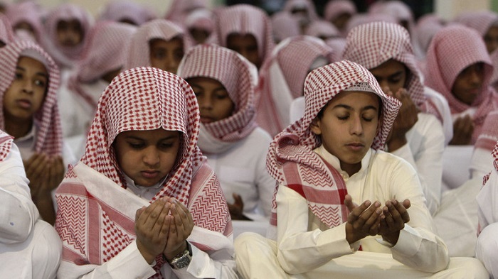 Saudi-Arabiens “Bildungsreform gegen den Terror“: Weg von radikalen Büchern hin zu digitalen Welten